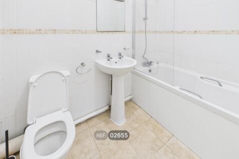 En-suite bathroom