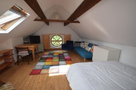 Open Plan Kitchen. Living, Bedroom Area