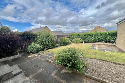 Bramleys Estate Agents - Badget Hill - Rastrick (1