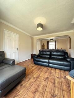 Living / Dining Area