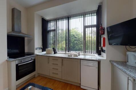 £173pppw ALL BILLS INC Heaton Road, Withington photo 5