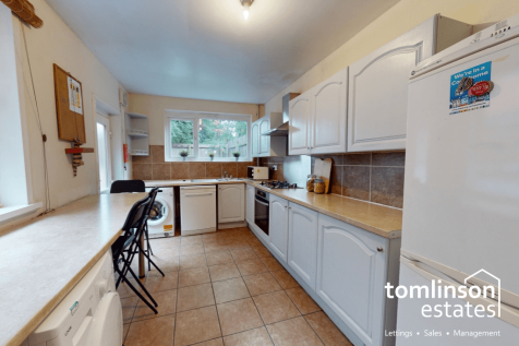 4 Bedroom terraced house - HMO