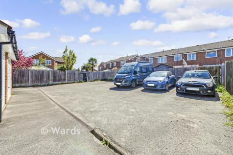 Driveway/Parking