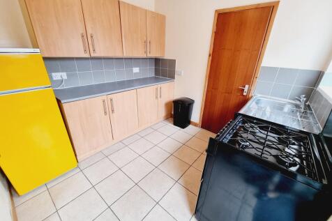37 Claremont Road, Leamington Spa photo 4