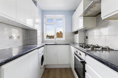 BARNFIELD LODGE (6).jpg