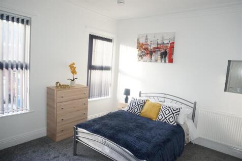 5 Bedroom House in HU5 1NB