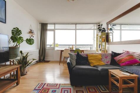 London, E5 - property photo