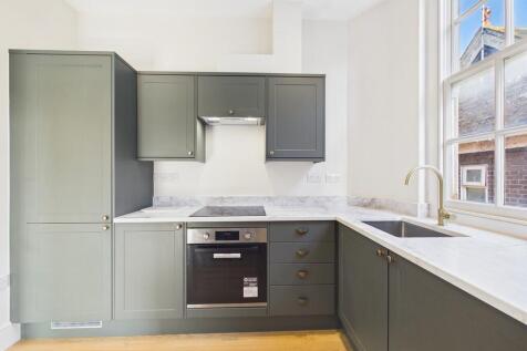 Kitchen- photo as...