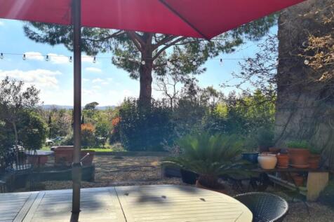 terrasse devant la cuisine