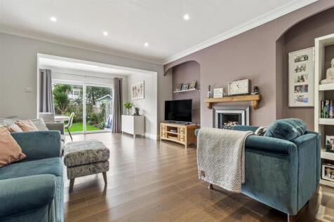 38 Robson Road-024.JPG