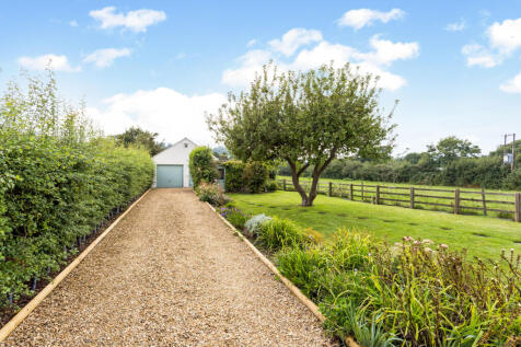 Driveway to Garaging