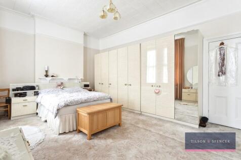 Master bedroom vi...