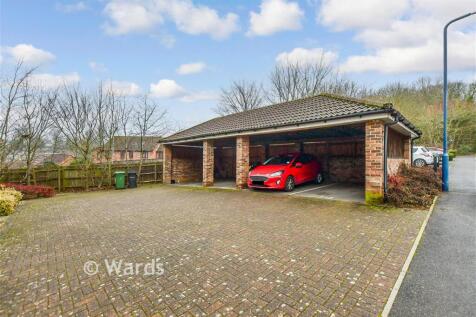 Driveway/Parking