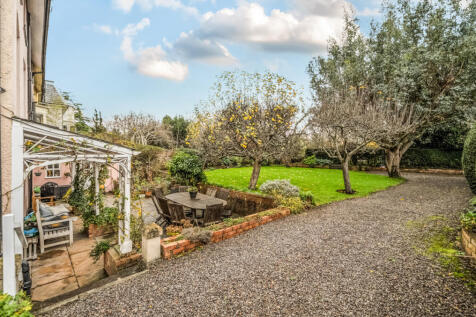 1383583-5-6936d83...