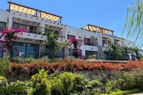  Maldives Village Resale Fully Furnished 2 Bedroom Luxury Garden Apartment Image 9999