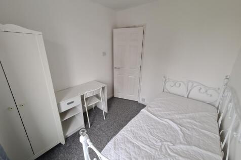 Earlham Grove photo 4