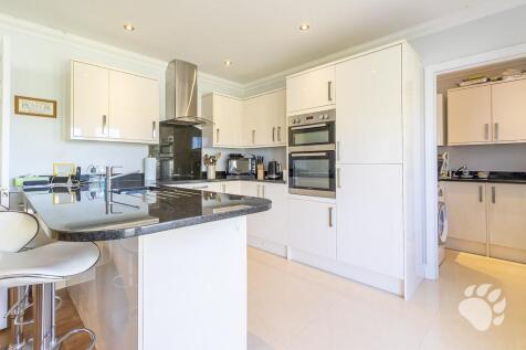 Kitchen/Diner/Living Area