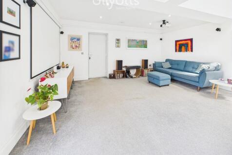 Family/Garden Roo...