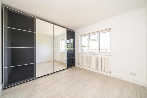 Orchard Close, New Denham, UB9 photo 4