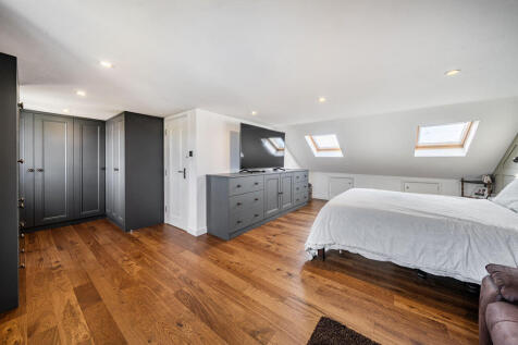 Bedroom 1 angle 2