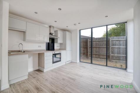 Apt 4, Ash Court, Ash Close Barlborough, S43 4XL photo 4