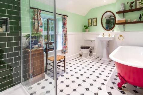 Bathroom - V - 9122.jpg