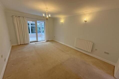 Living Room.jpg