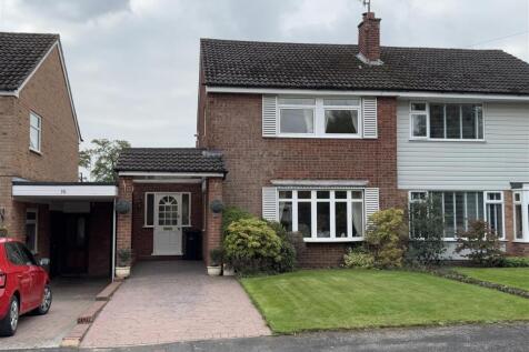 Robins Close Oldswinford 1.jpg