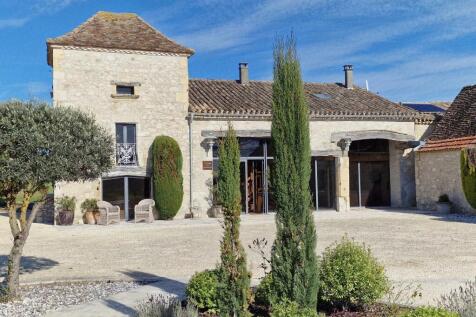 Property Image 1