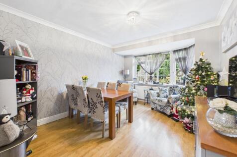 CAM02119G0-PR0497-STILL018