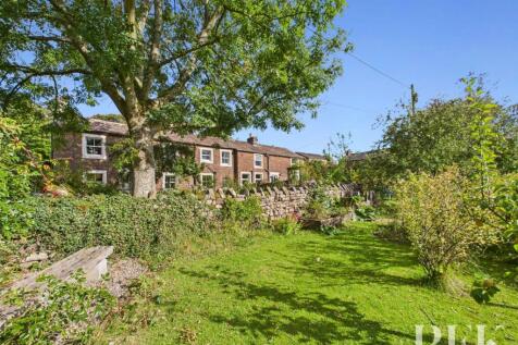 Garden and Front Aspect