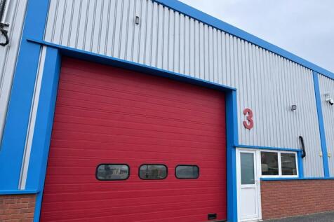 3 Red Lion Exterior (2)