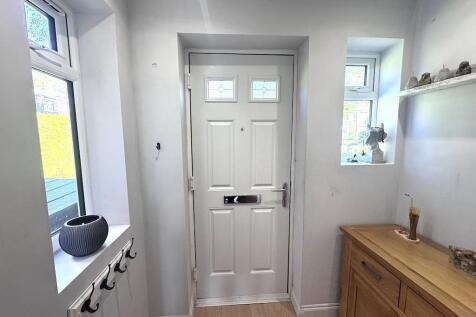 3 - Porch.jpg