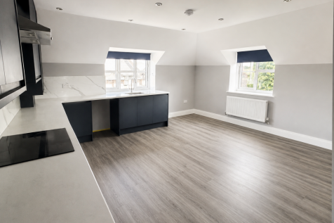 2 Bed 2 Bath Flat in Central Aldershot