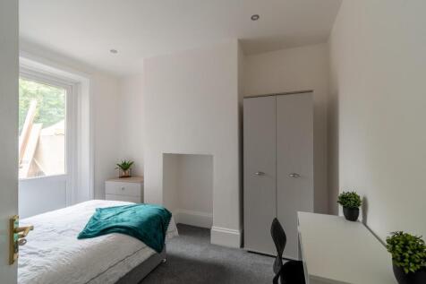 147 Newbridge Road-12.jpg