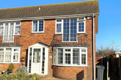 5 Wineham Way - Front.jpg