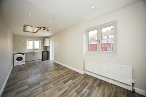 Cemetery Road, Houghton Regis, Dunstable, LU5 photo 3