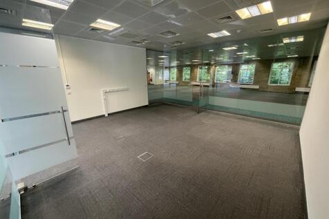 Office to rent Image 3