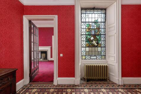 12 bed, 4 bath Detached in Edinburgh - Photo 5