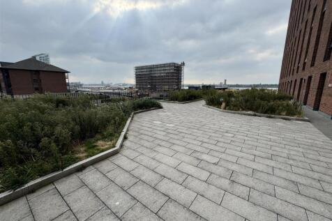 Park Central Communal Terrace.jpeg