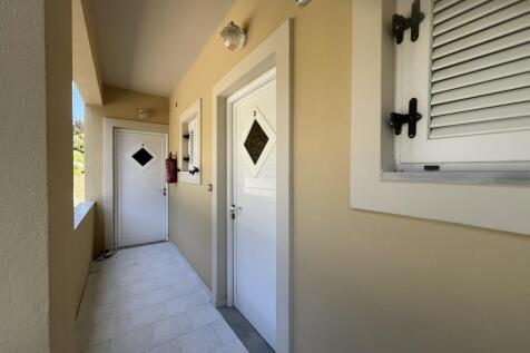 Entrance to the rooms