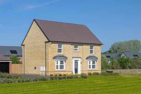 Outside view of the Henley 5 bedroom home at Buckley Gardens