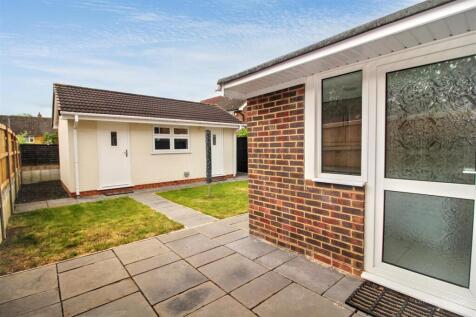 Rear Garden &amp; Garden Room