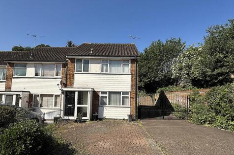 FRONTAGE &amp; GARAGE