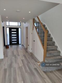 Entrance Hall Back To Front Door