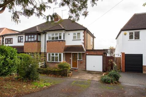 Roding View, IG9