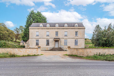 2-bed flat on Hillgrove House, Bath Road, Woodchester, Stroud, Gloucestershire, £1,100/mo