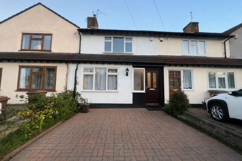 Mead Crescent E4