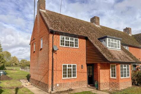 3 Bedroom Terraced in SP5 4HE