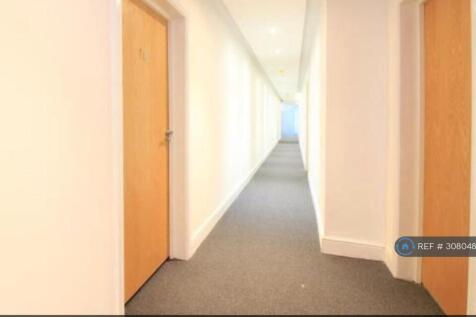 Bellvue Court, Hounslow, TW3 photo 4